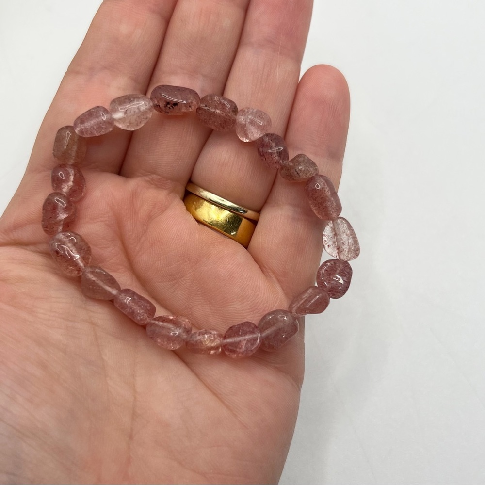 Strawberry Quartz Crystal Beaded Elasticated Stretchy Bracelet Handmade - Picture 4 of 8